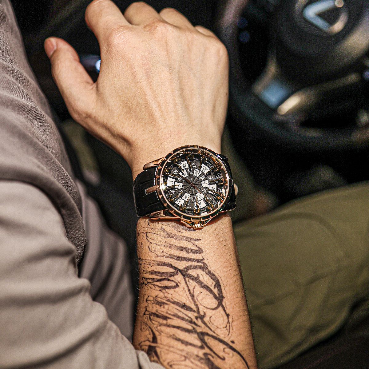 New High-End Luxury Round-Tabl - Zodiac Luxury Watch 评论和价格