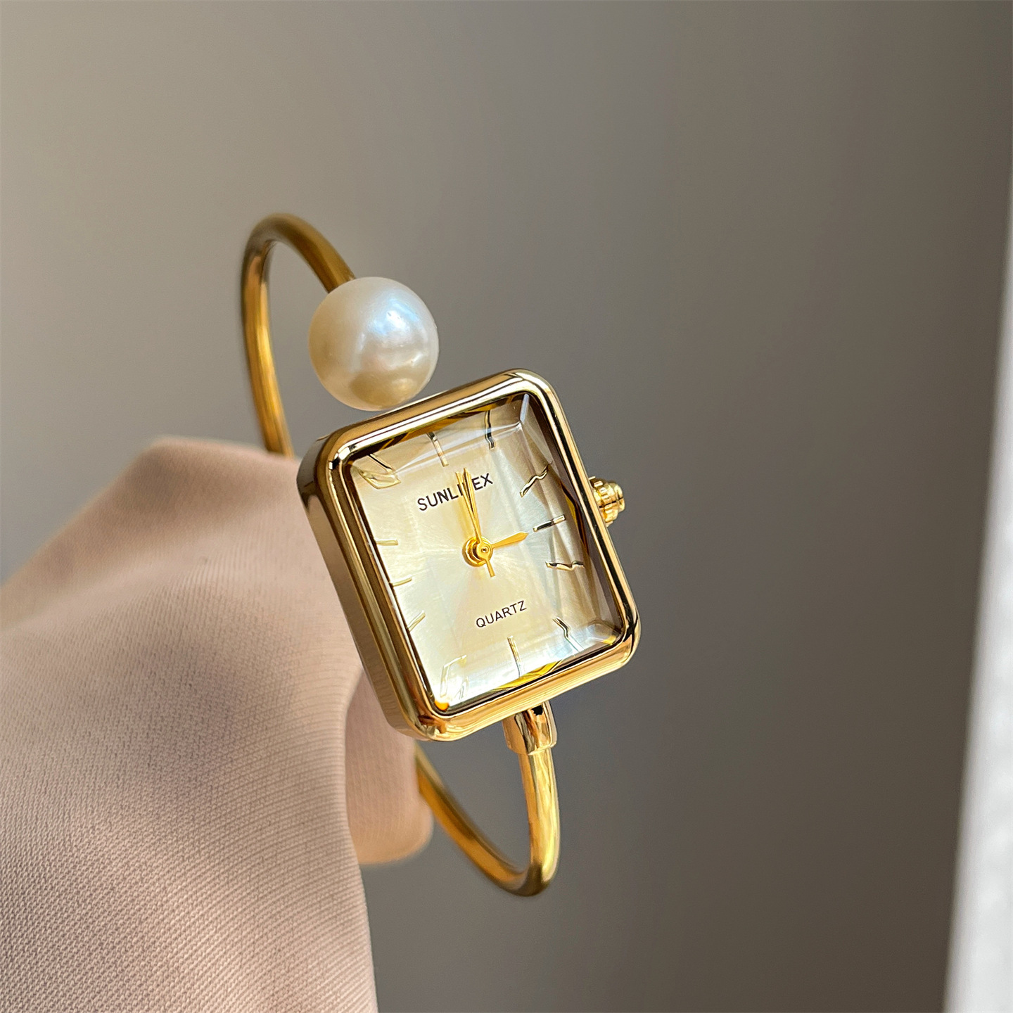 Women's Watch Gold Square Pear - Luxury Watch Square 评论和价格