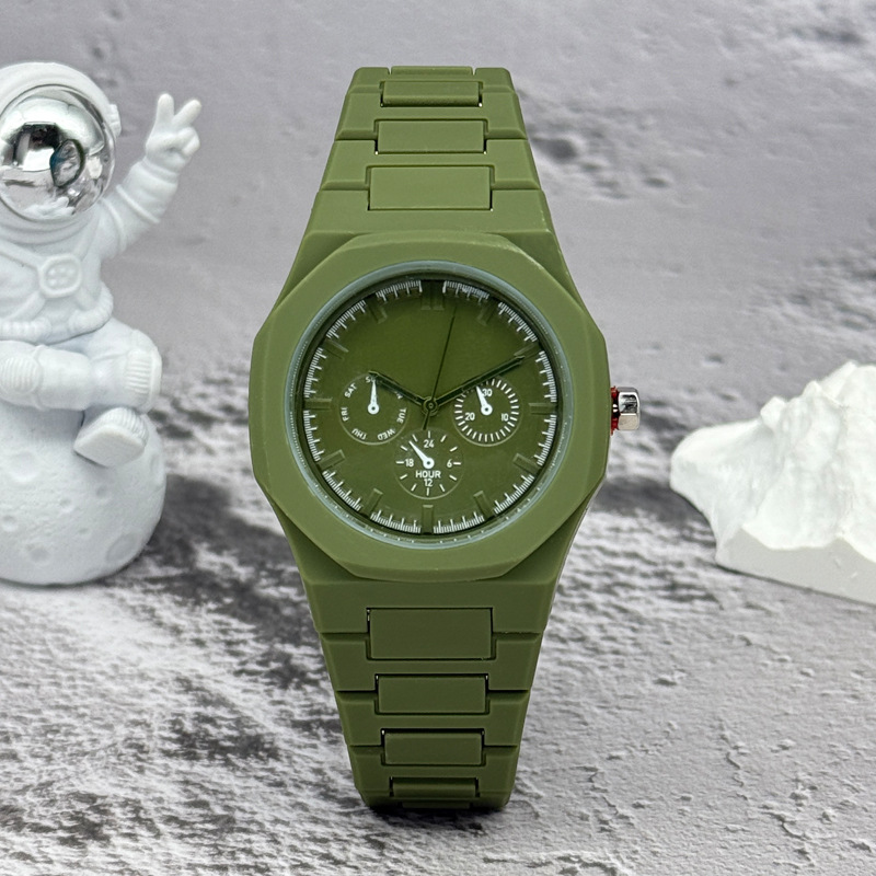 Famous Brand Fake Three-Eyed D - Luxury Watch Price 评论和价格